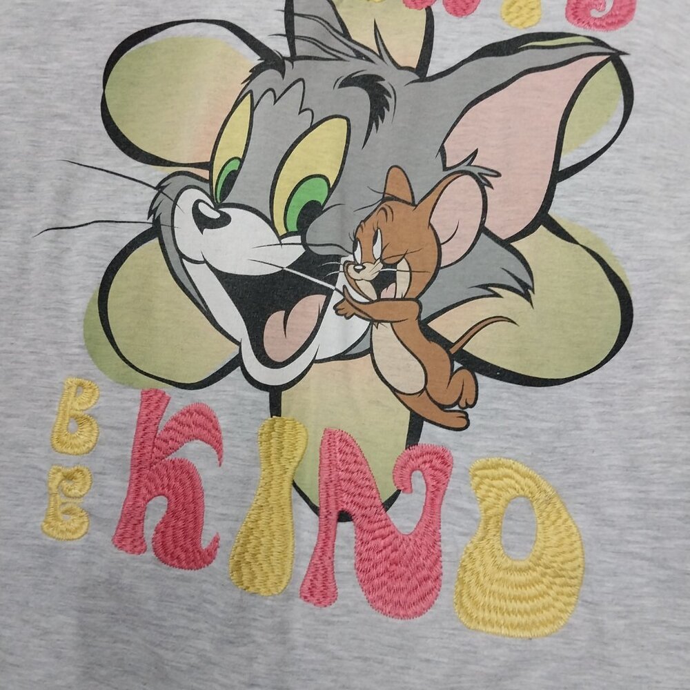 3718 Size Medium Tom & Jerry Embroidered Tee Shirt. - Picture 2 of 6